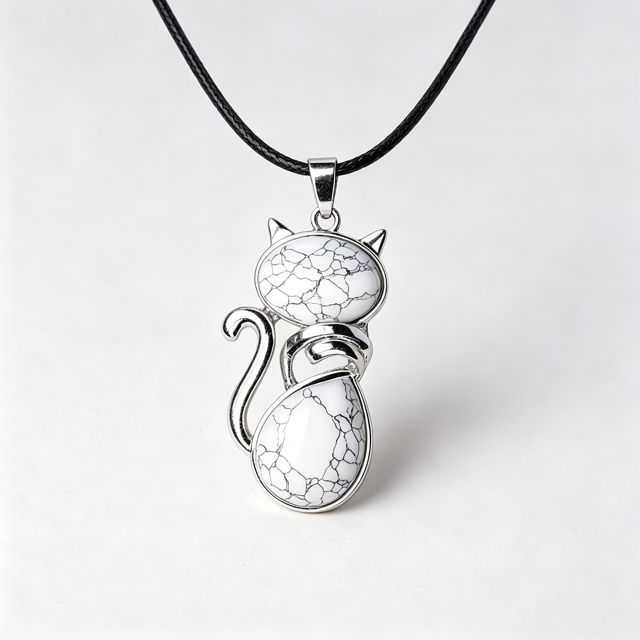 RYS Natural Crystal Gemstone Cat Pendant with Leather Cord