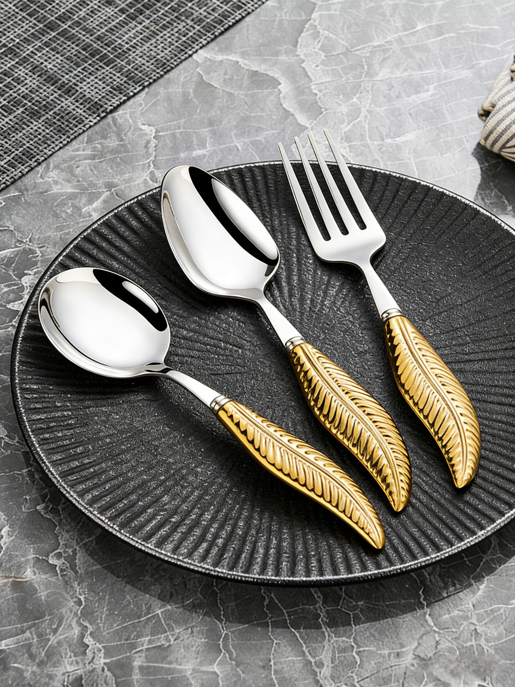 HGD 304 Stainless Steel Luxury Feather-Handled Cutlery | Premium Steak Knife Fork Spoon Set