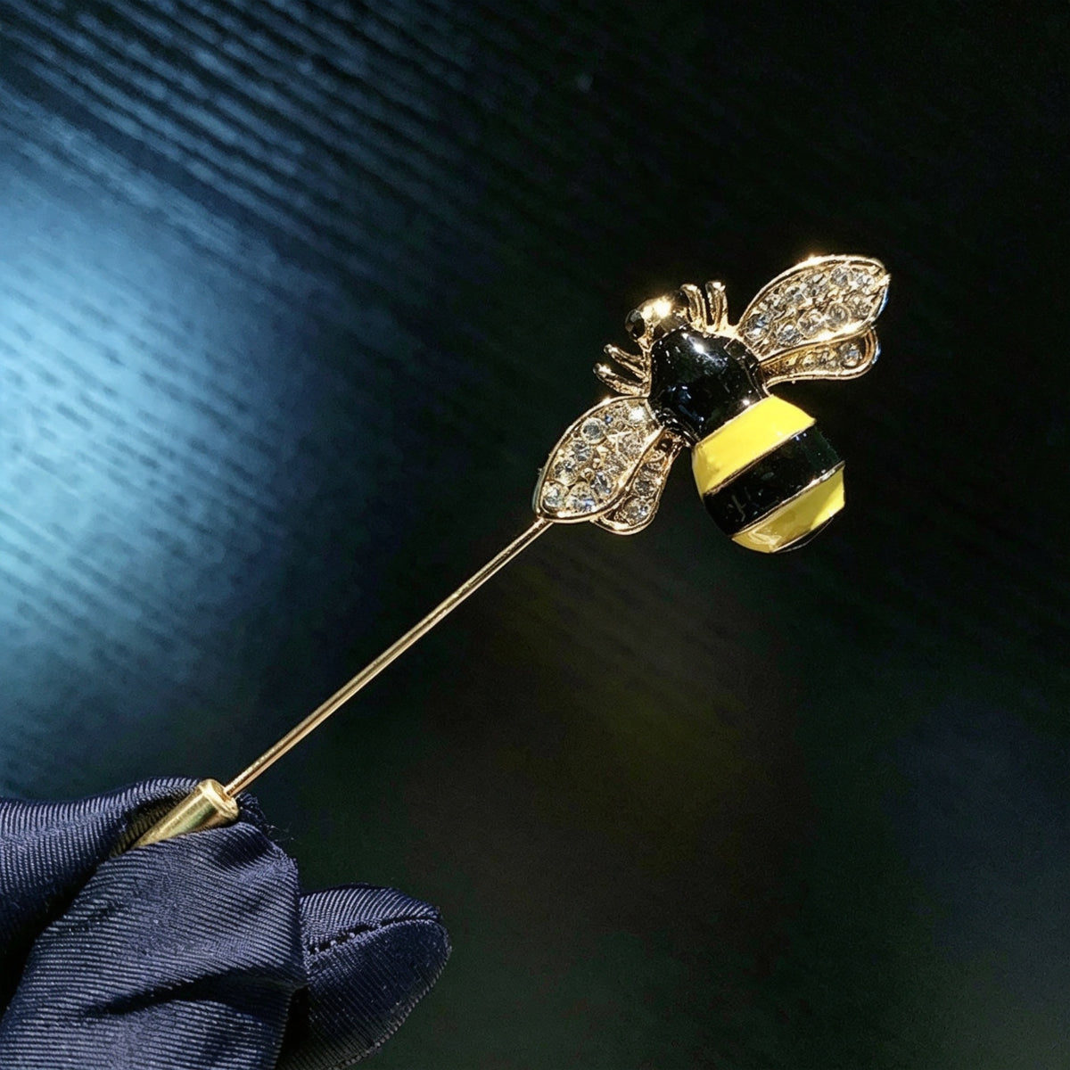 QZY Enamel Bee Stick Brooch 18K Gold Electroplated Rhinestone Insect Lapel Pin