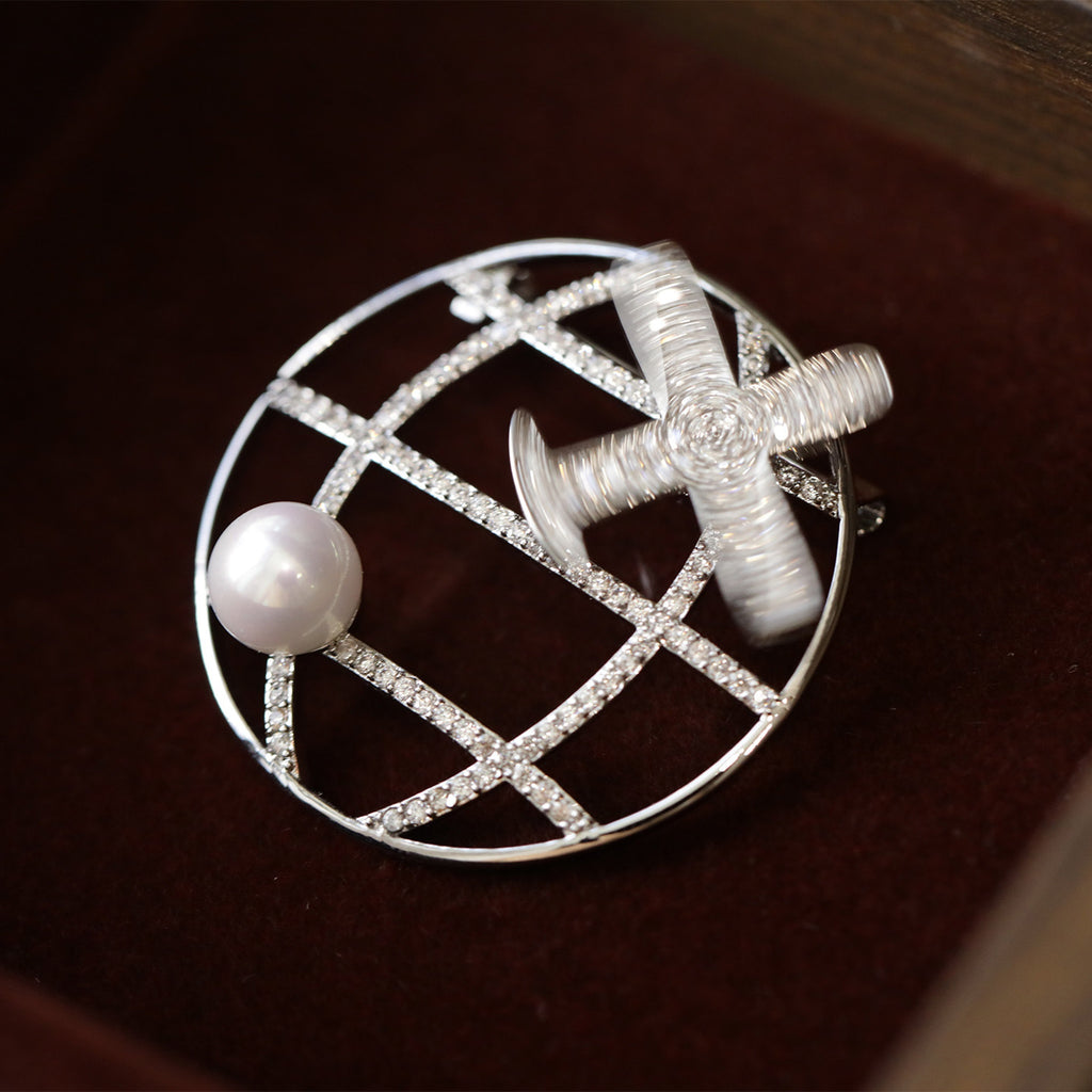QZY Rotating Pearl Airplane Brooch Zircon Circle Pin Elegant Coat Accessory