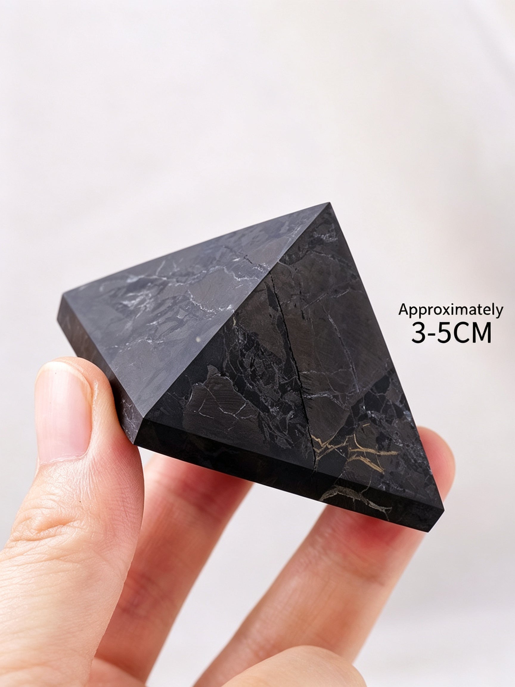 RYS Natürliche russische Schungit Pyramide Ornament | Polierter Rohstein Kristall Deko (3/4/5cm)